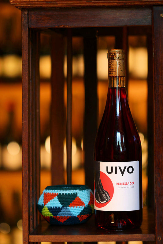 FOLIAS  DE BACO Uivo Renegade Rouge 2024
